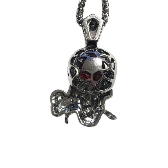 Gunmetal Gray Skull with Red Round Crystal Rose in Teeth Pendant 20" - Picture 3 of 4